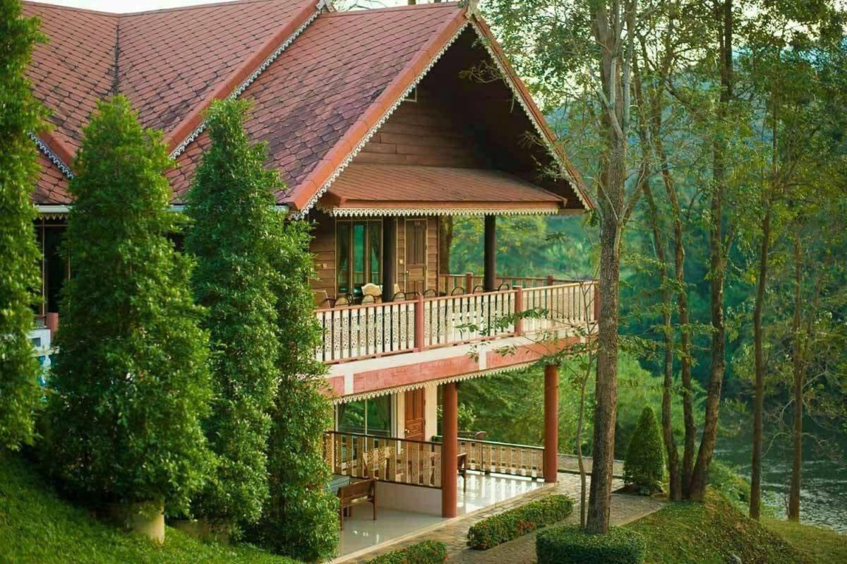 Baanpufa Resort Sai Yok Exteriör bild